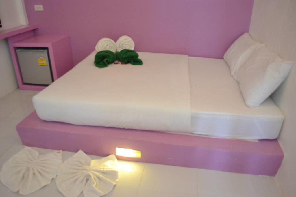 Pakgasri Guest House Koh Lanta Ruang foto